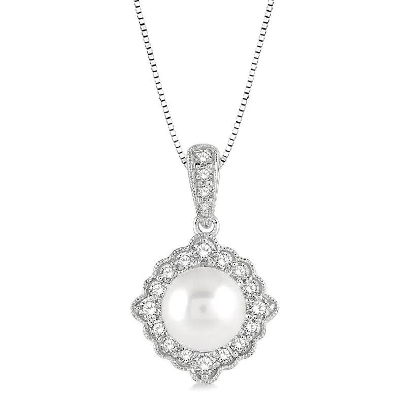 White Gold Pearl Pendant with Diamond Halo