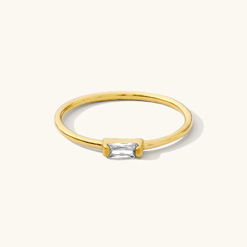 Dainty Baguette Ring