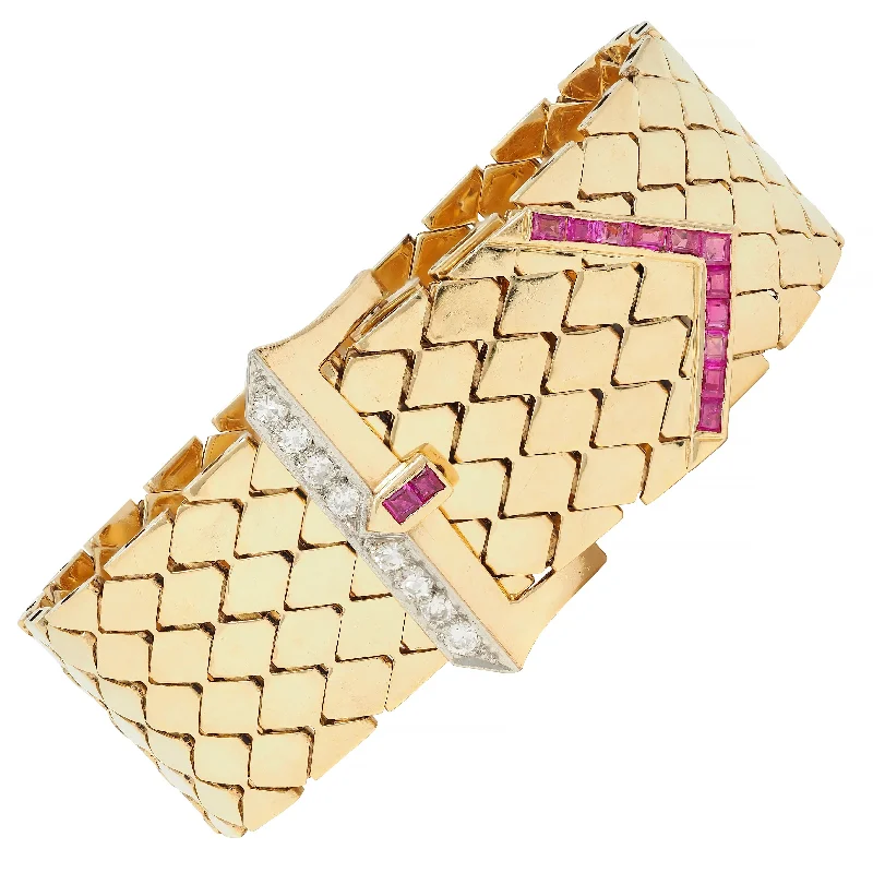 Mid-Century 1.40 CTW Diamond Ruby 14 Karat Yellow Gold Platinum Vintage Mesh Buckle Bracelet