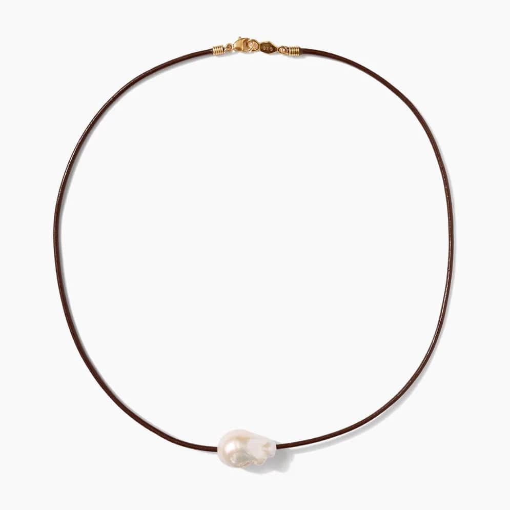 Isla Pearl Necklace - Brown